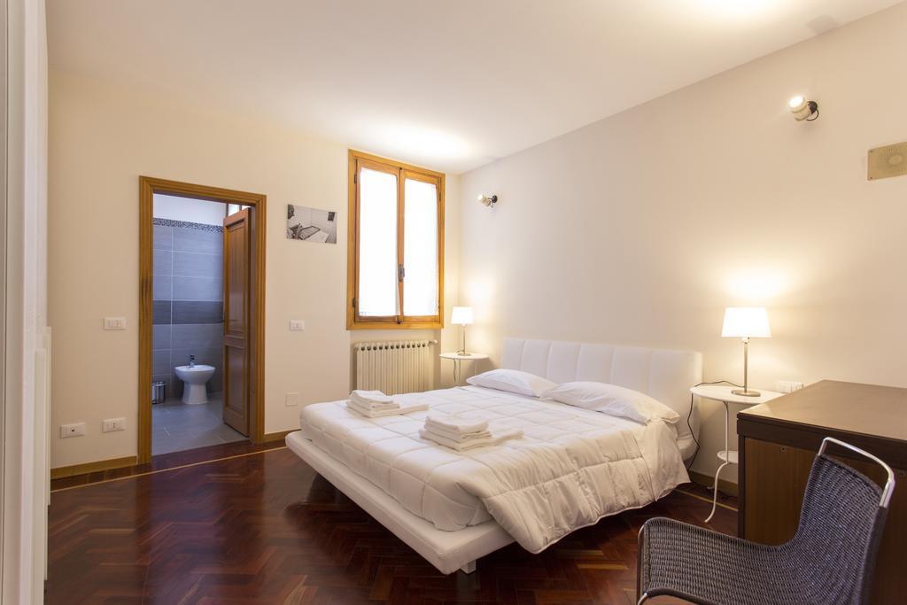 Residenza Ariosto Depandance By Studio Vita Bologna Rum bild